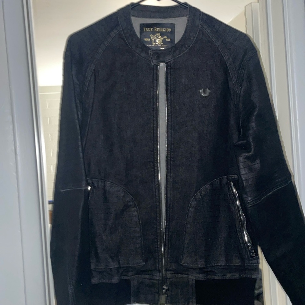 True Religion Men's Long Sleeve Moto Denim Jacket Discontinued purchased in 2019